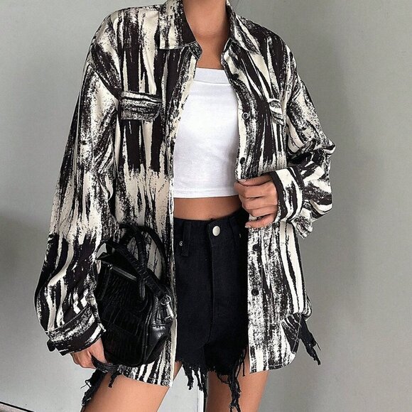 Black and White Casual Women's Brush Print Drop Shoulder Shirt - Picture 3 of 8